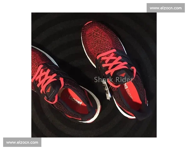 当跑鞋邂逅千年傩面：贵马赛道上演非遗时尚秀